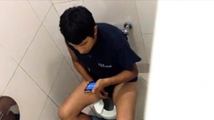 Str8 Spy Guy In Public Toilet