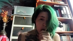 Cute blonde amateur webcam teen masturbating