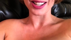 Big boob brunette masturbates on webcam