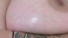 AMATEUR CHUBBY PLAYS WITH PUSSY BIG BOOBS