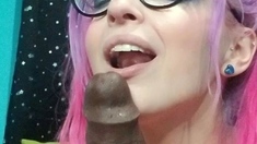 Blonde amateur gives webcam show with toys
