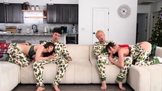 Lana Smalls, Lexi Luna - Were Too Horny For A Christmas