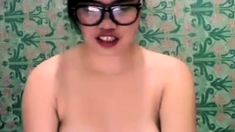 Filipina webcam girl plays for you