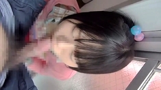 Amateur Japanese teen gives blowjob Uncensored